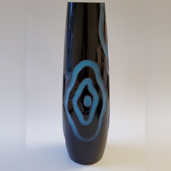 Dramatic Modern Cut To Vibrant Blue 11 1/2" Black Thick Crystal Vase Gorgeous 😍 - Picture 12 of 15